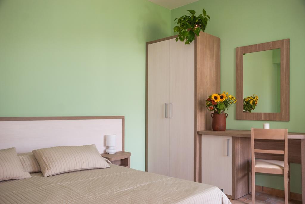 Casa Delfico Ristoro In Famiglia Guest House Teramo Bilik gambar